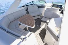 2023 SEA RAY 310 SLX "SETTLE DOWN" photo 5