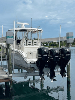 2016 COBIA 344 Center Console "2016 COBIA 344 CENTER CONSOLE" photo 1