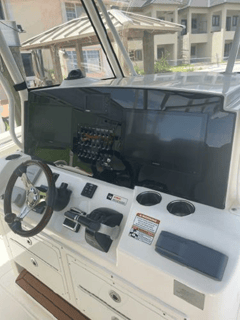 2016 COBIA 344 Center Console "2016 COBIA 344 CENTER CONSOLE" photo 5