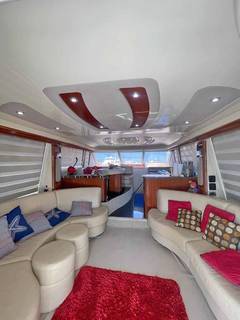 2005 SEA RAY "SEDAN BRIDGE" photo 7