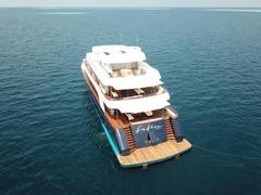 2017 CUSTOM 142  LUXURY SAFARI YACHT "2017 SAFARI YACHT 142 CUSTOM" photo 8