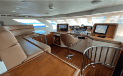 1998 HATTERAS 92 "DAY DREAM IV" photo 7
