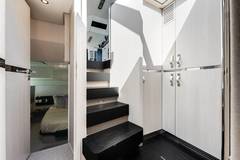 2018 AZIMUT YACHTS 50 Flybridge "RELENTLESS" photo 5