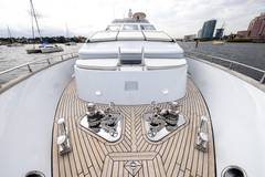 1999 AZIMUT YACHTS "ENDLESS SUN" photo 5