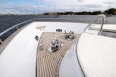 1999 AZIMUT YACHTS "ENDLESS SUN" photo 6
