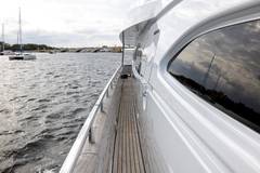 1999 AZIMUT YACHTS "ENDLESS SUN" photo 8