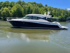 2019 TIARA YACHTS C53 "DO IT ALL" photo 4