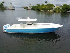 2015 INTREPID POWERBOATS INC. 375 Center Console "375 CENTER CONSOLE" photo 1