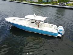 2015 INTREPID POWERBOATS INC. 375 Center Console "375 CENTER CONSOLE" photo 2