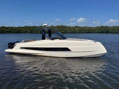 2023 ASTONDOA 377 Coupe Outboard "-" photo 1