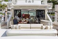 2009 AZIMUT YACHTS 68S "BLIND SQUIRREL" photo 4