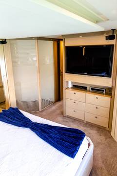 2013 FERRETTI YACHTS "FERRETTI 720" photo 3