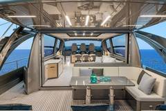 2022 PERSHING Pershing 8 X "SILVER BULLET" photo 9