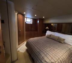 2003 VIKING PRINCESS 68 SPORT CRUISER "PYRAMID" photo 6