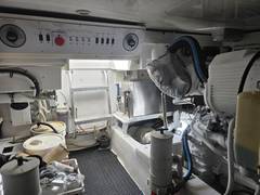 2008 POST YACHTS Convertible "JUNIOR 2" photo 8