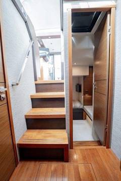 2016 TIARA YACHTS 44 Coupe "IT'S FOR YOU TOO" photo 9