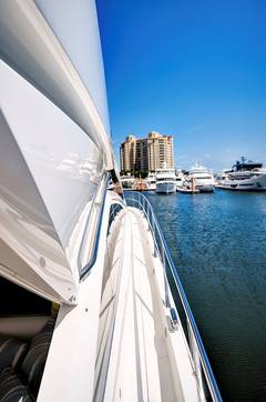 2017 SUNSEEKER 68 Sport Yacht "ONCE AROUND" photo 5