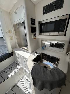 2007 INTREPID POWERBOATS INC. Cuddy "2007 INTREPID 37' CUDDY" photo 7