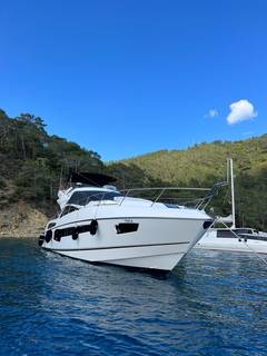 2014 SUNSEEKER 68 Sport Yacht "ESCAPE" photo 5