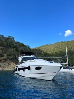 2014 SUNSEEKER 68 Sport Yacht "ESCAPE" photo 6