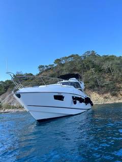 2014 SUNSEEKER 68 Sport Yacht "ESCAPE" photo 7