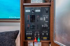 2012 SEA RAY 580 Sundancer "NO SHOES" photo 9