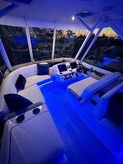 2019 TIARA YACHTS F44 Flybridge "TIARA YACHTS F44 FLYBRIDGE" photo 8