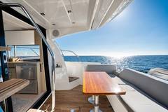 2019 PRESTIGE 420 "LIVING OUT LOUD" photo 8