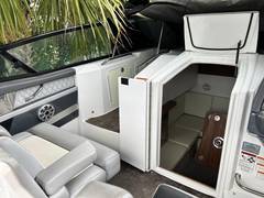 2017 CRUISERS YACHTS 338 Sport Series "SWALLOW" photo 6