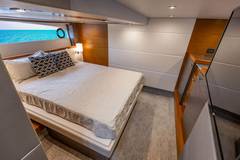 2020 TIARA YACHTS F53 Flybridge "IRISH LADY" photo 2