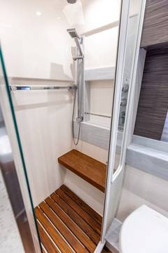 2020 TIARA YACHTS F53 Flybridge "IRISH LADY" photo 9