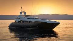 2015 SUNSEEKER 115 Sport Yacht "WICKED PLAY" photo 4