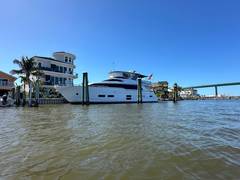 2016 HATTERAS M75 Panacera "WATER RODEO" photo 4