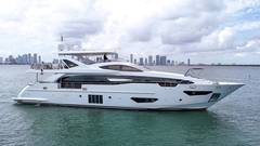 2017 AZIMUT YACHTS "2017 AZIMUT 30 METRI" photo 2