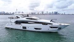 2017 AZIMUT YACHTS "2017 AZIMUT 30 METRI" photo 4