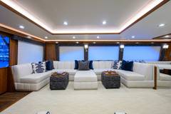 2019 VIKING 92 Enclosed Bridge "CHINA TIME" photo 3