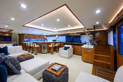 2019 VIKING 92 Enclosed Bridge "CHINA TIME" photo 5