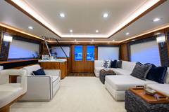 2019 VIKING 92 Enclosed Bridge "CHINA TIME" photo 6
