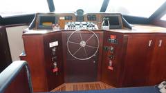 1989 HATTERAS 62 Cockpit Motor Yacht "SUNSET GRILLE" photo 4