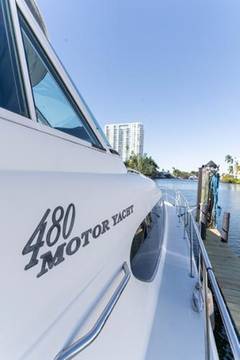 2005 SEA RAY 480 Motor Yacht "HAPPY HOUR" photo 2