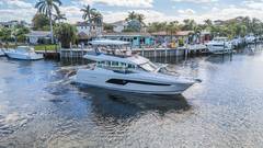 2021 PRESTIGE 520 Flybridge "HAPPY CAY" photo 3