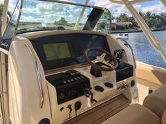 2017 CHRIS CRAFT CATALINA 34 "LADY LIBERTY" photo 5