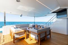 2021 HORIZON YACHTS FD92 Tri-Deck "NEX-T" photo 3
