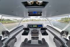 2024 VIKING 72 Convertible "LADY SURFBUM" photo 8