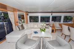 2027 JOHNSON Open Flybridge with Hydraulic Platform "JOHNSON 93 OPEN BRIDGE" photo 6