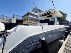 2017 BOSTON WHALER "BOSTON WHALER OUTRAGE" photo 5