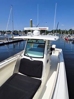 2017 BOSTON WHALER "BOSTON WHALER OUTRAGE" photo 9