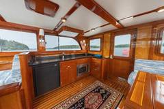 2019 LOWELL BROTHERS Flybridge "NORUMBEGA" photo 5