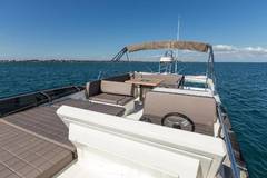 2018 PRESTIGE 520 "AURA" photo 8