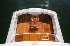 2010 VIKING ENCLOSED FLYBRIDGE "WASABI" photo 2